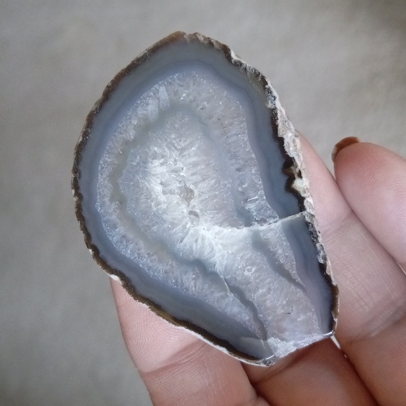 Set of Banded Agate Slices with Druzy - Picture 3 of 6